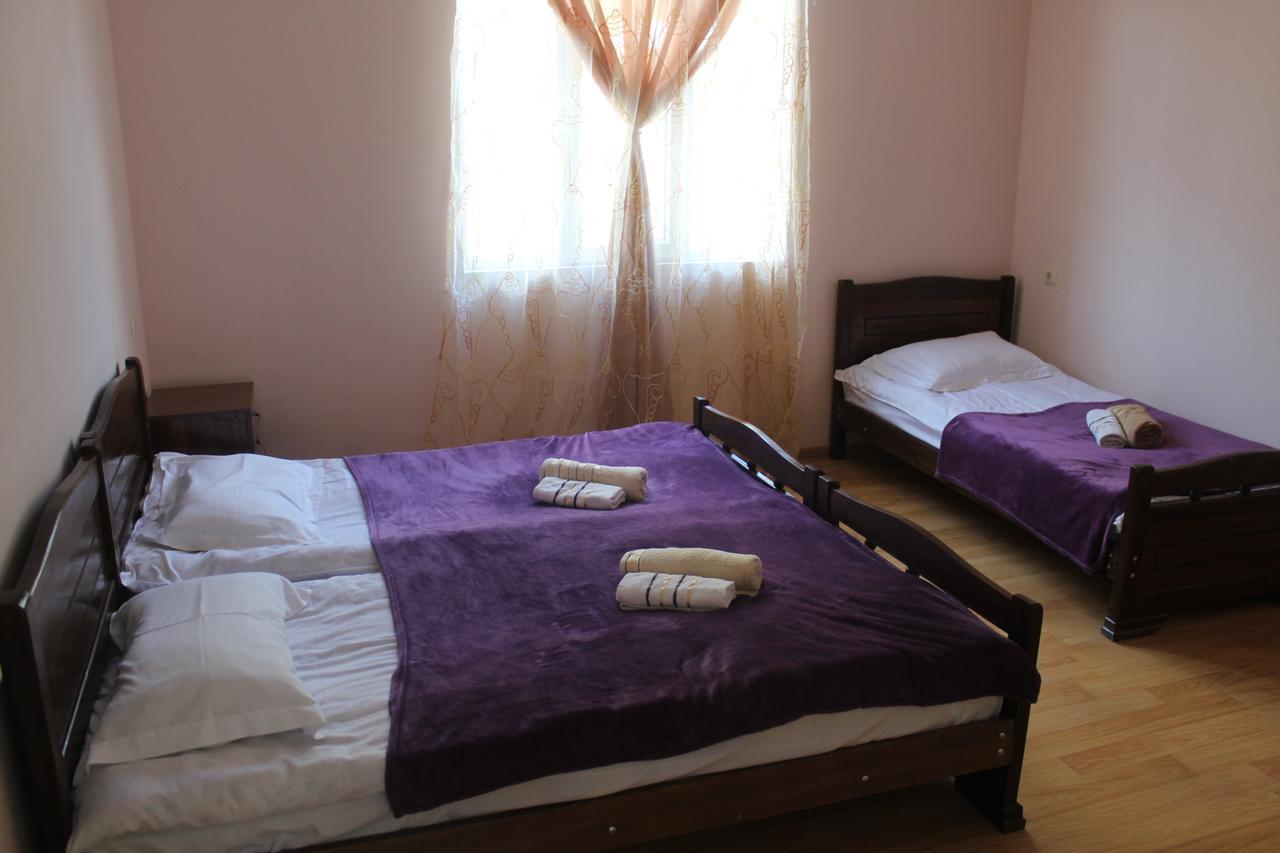 Mariana'S Guest House Mestia Esterno foto