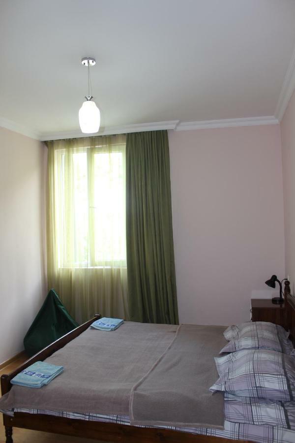 Mariana'S Guest House Mestia Esterno foto